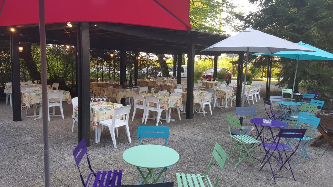 Отель Logis Doubs Rivage Charette-Varennes Экстерьер фото